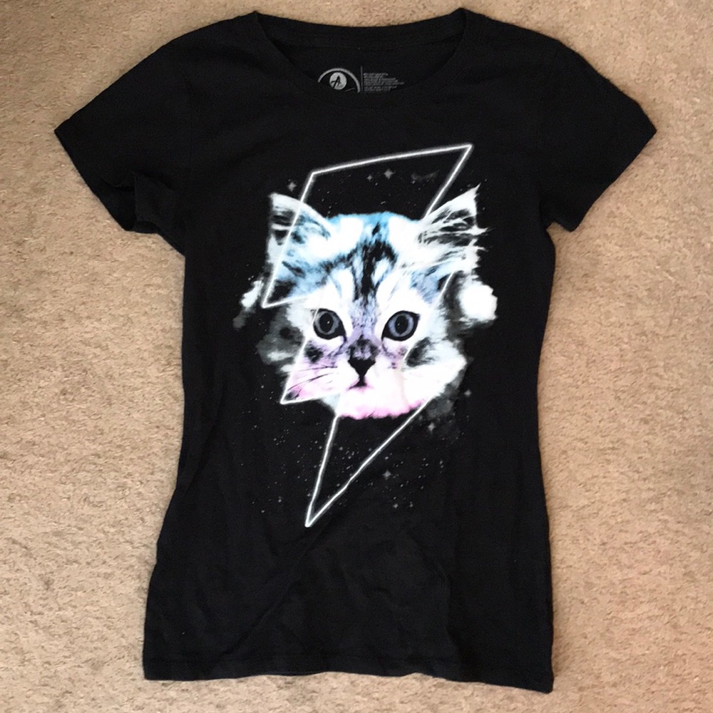 ⭐️5 for $10⭐️ cute cat electric T